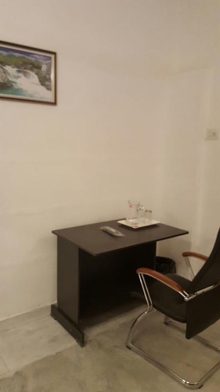 Park Banjara Guest House Hyderabad Exterior photo