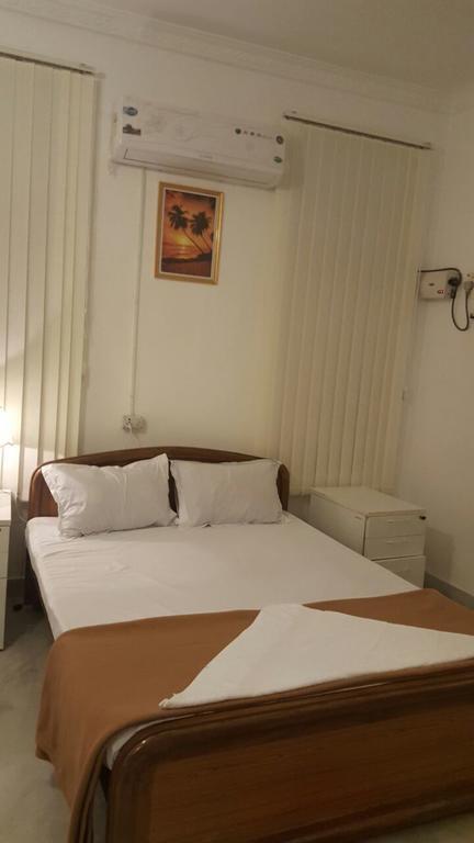 Park Banjara Guest House Hyderabad Exterior photo